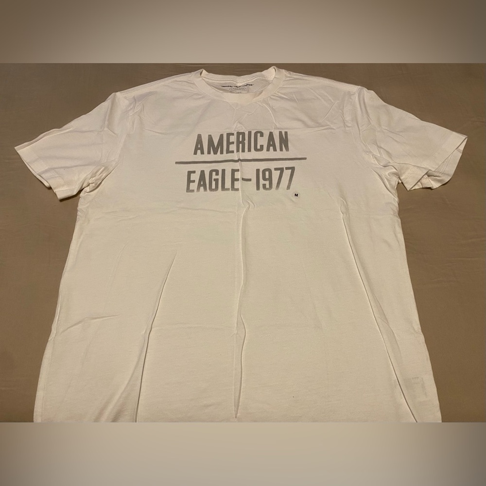 American Eagle Super Soft Short Sleeve T-Shirt Size Medium Men’s NWOT